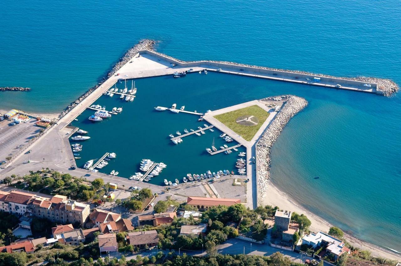 Hotel Stella Maris Casal Velino Eksteriør billede